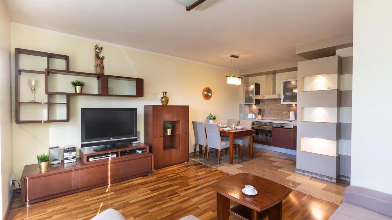 Vacationclub - Gryfa Pomorskiego 77D Apartament 34A เมียนซิดดรอแย ภายนอก รูปภาพ