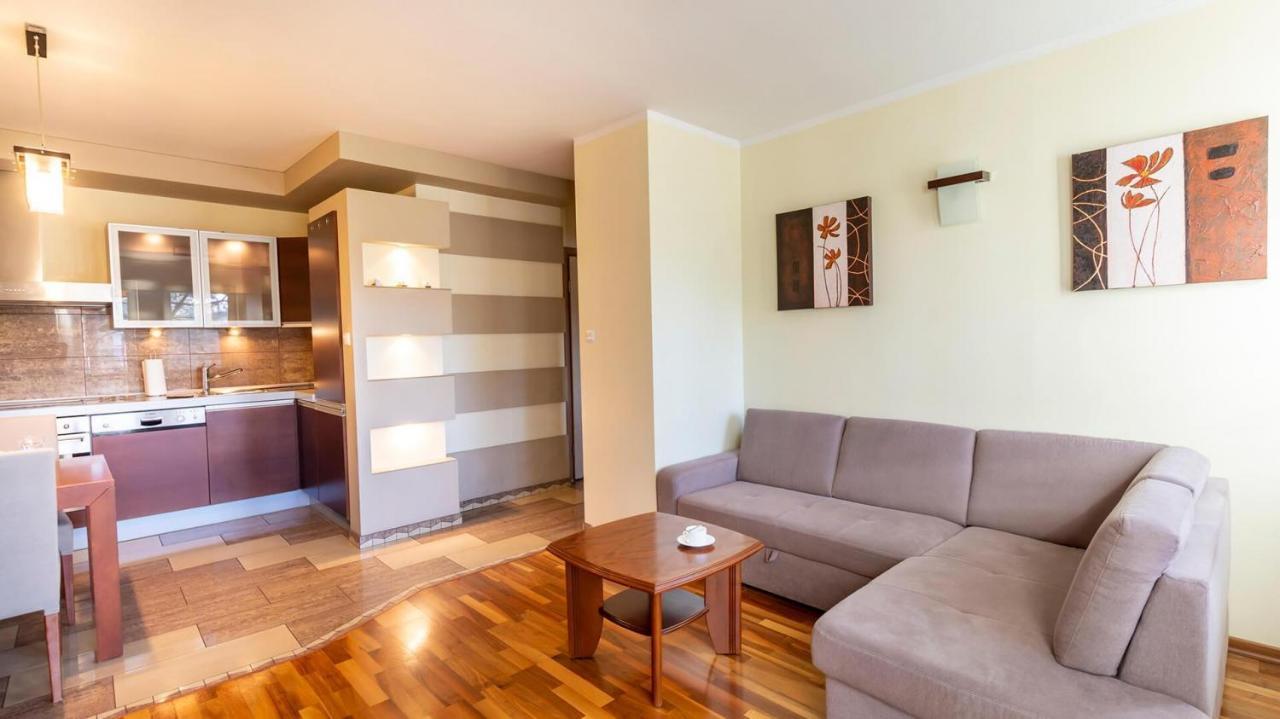 Vacationclub - Gryfa Pomorskiego 77D Apartament 34A เมียนซิดดรอแย ภายนอก รูปภาพ